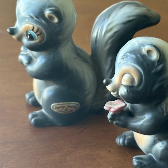 Skunk Figurines - Picture 4 of 9
